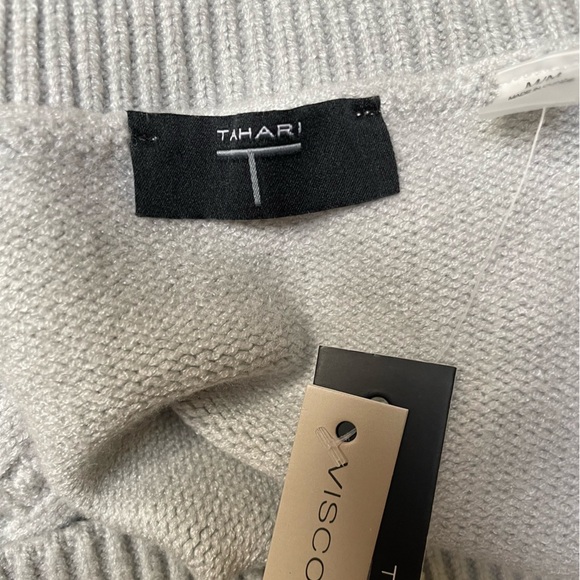 Tahari Light Gray Cable Knit Moc Neck Sweater size Medium New - Picture 9 of 10